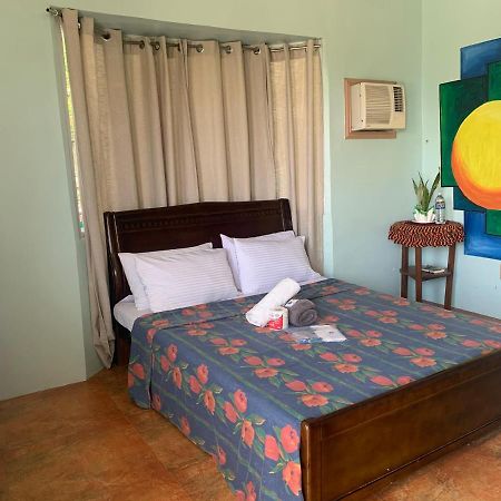 Paddy Bar Backpacker And Dive Center Hostel Puerto Galera Luaran gambar